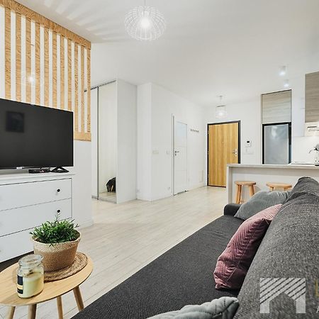 Primo I By Lookap Apartment Lodź Bagian luar foto